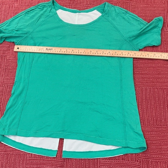 lululemon athletica women’s vintage (fit is large)Green Striped Short Sleeve Tee - Picture 6 of 12